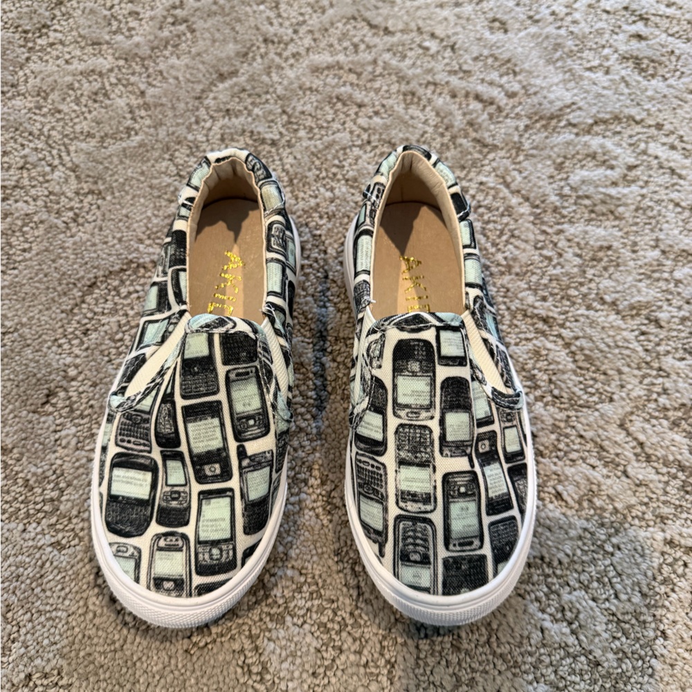 Kids Graphic Slip-On Sneakers - Black and White